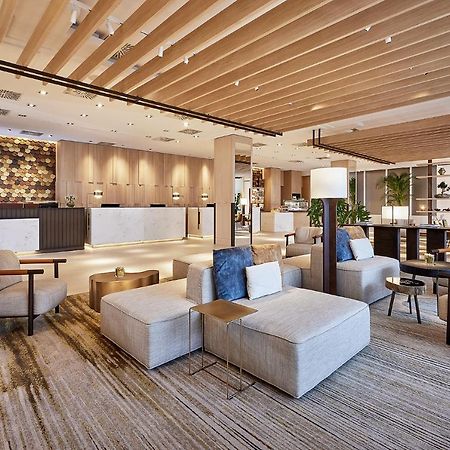 The Westin Grand Frankfurt Hotel Frankfurt am Main Exterior photo The lobby of the hotel